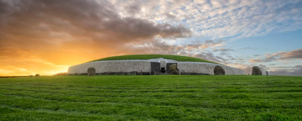 600x240-sunrise-at-newgrange-co-meath